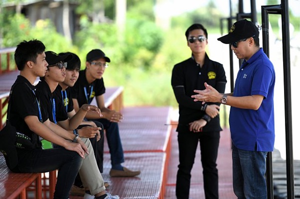 โครงการ ขับเป็น...ขับปลอดภัย กับ สื่อสากล โครงการ ขับเป็น...ขับปลอดภัย กับ สื่อสากล