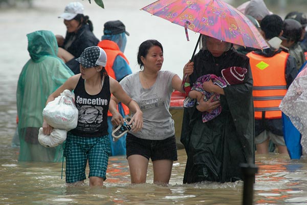 วิธีดูแลจิตใจผู้ประสบภัยช่วงนํ้าท่วม วิธีดูแลจิตใจผู้ประสบภัยช่วงนํ้าท่วม