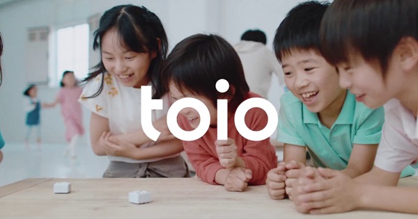 Toio ของเล่นจิ๋วสุดล้ำ Toio ของเล่นจิ๋วสุดล้ำ