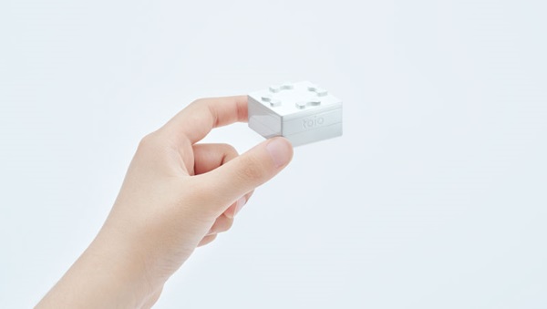 Toio ของเล่นจิ๋วสุดล้ำ Toio ของเล่นจิ๋วสุดล้ำ