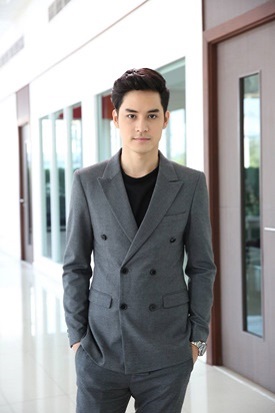 ละครคน ละครคน