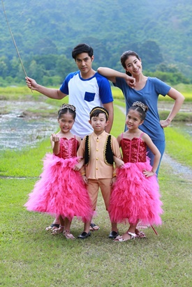 รักหลงโรง รักหลงโรง