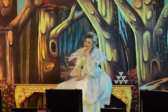 รักหลงโรง รักหลงโรง