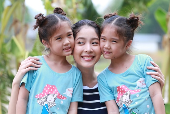 รักหลงโรง รักหลงโรง