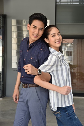 รักหลงโรง รักหลงโรง