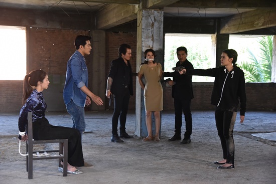 รักหลงโรง รักหลงโรง