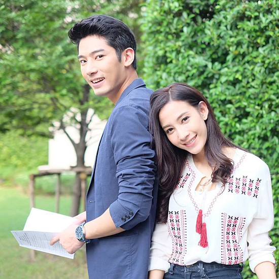 สื่อสองโลก สื่อสองโลก