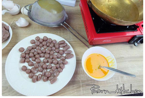 ขนมเม็ดขนุน ขนมเม็ดขนุน