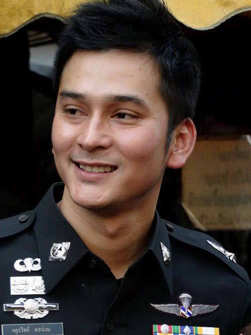 จตุรวิทย์ คชน่วม จตุรวิทย์ คชน่วม