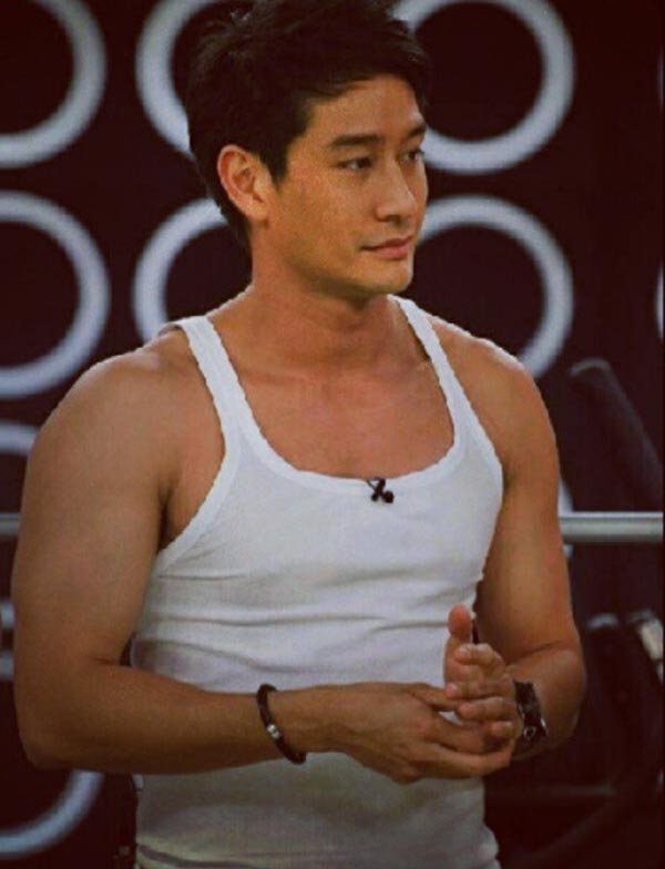 ป้อง ณวัฒน์ ป้อง ณวัฒน์