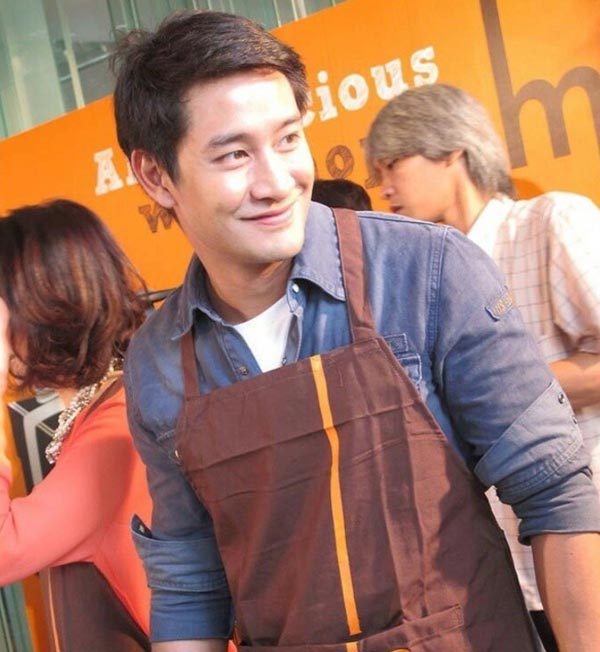 ป้อง ณวัฒน์ ป้อง ณวัฒน์