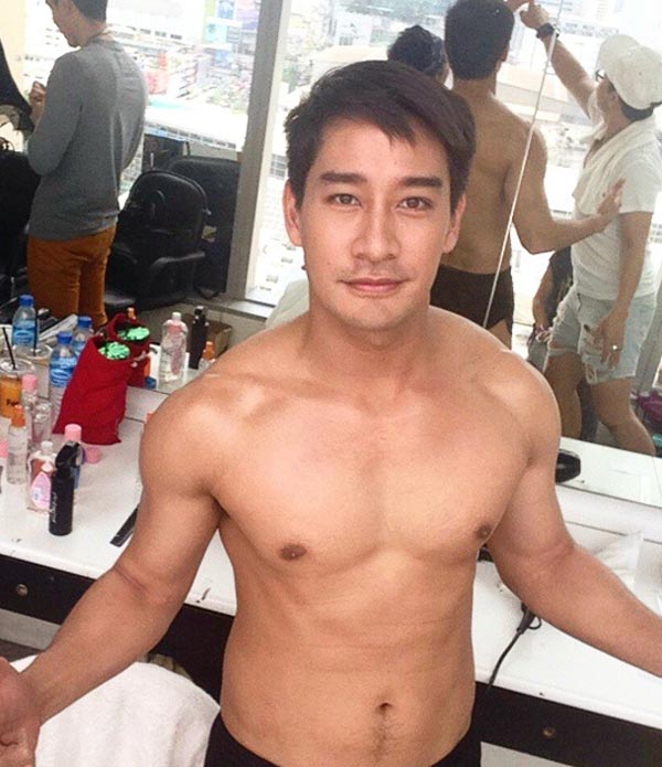 ป้อง ณวัฒน์ ป้อง ณวัฒน์