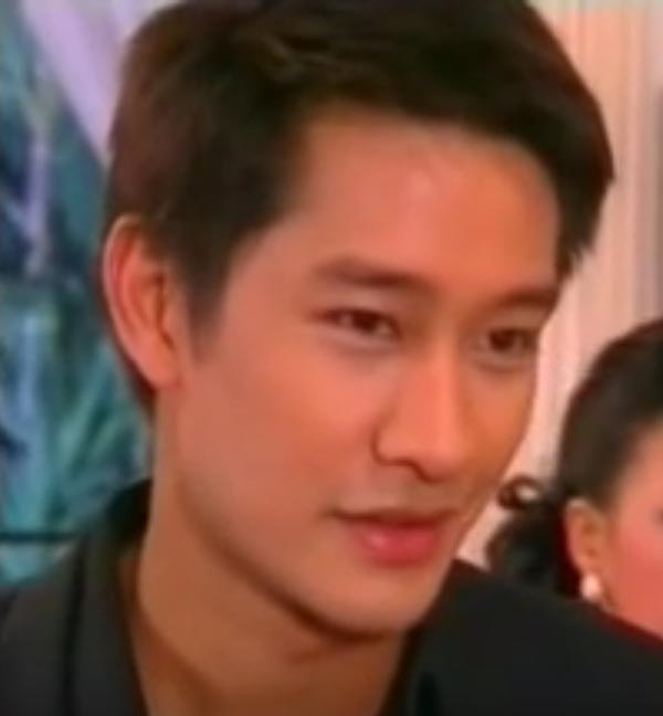 ป้อง ณวัฒน์ ป้อง ณวัฒน์