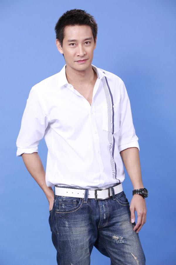 ป้อง ณวัฒน์ ป้อง ณวัฒน์