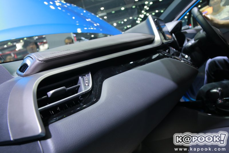 Toyota C-HR 2018 Toyota C-HR 2018