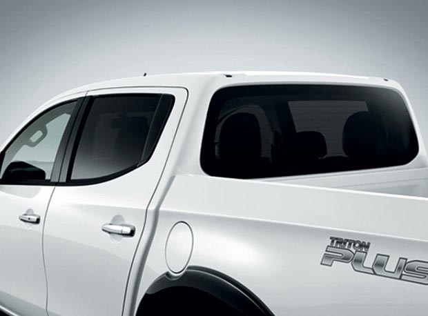 Mitsubishi triton Mitsubishi triton