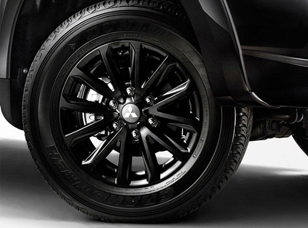 Mitsubishi triton Mitsubishi triton