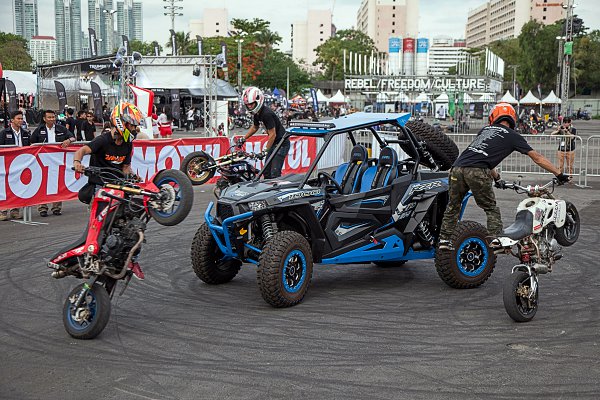 RUBBERS REBEL GROUND 2017 RUBBERS REBEL GROUND 2017