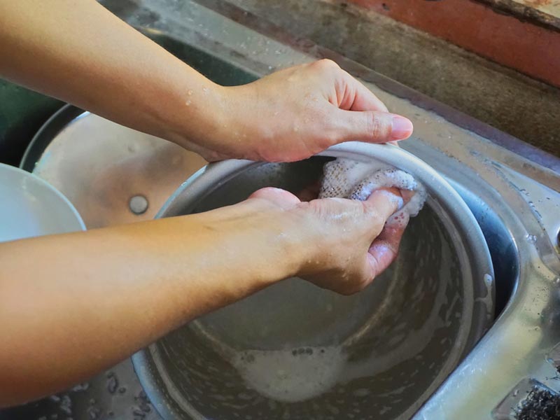 วิธีล้างหม้อหุงข้าว วิธีล้างหม้อหุงข้าว