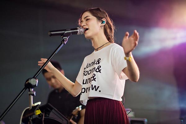 Cat T-Shirt 5 Cat T-Shirt 5