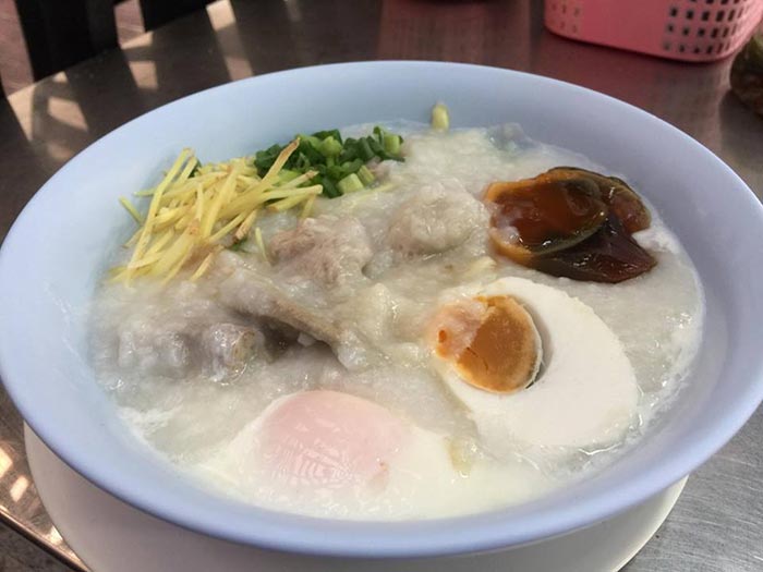 ร้านข้างทางเจ้าอร่อยในกรุงเทพฯ ร้านข้างทางเจ้าอร่อยในกรุงเทพฯ