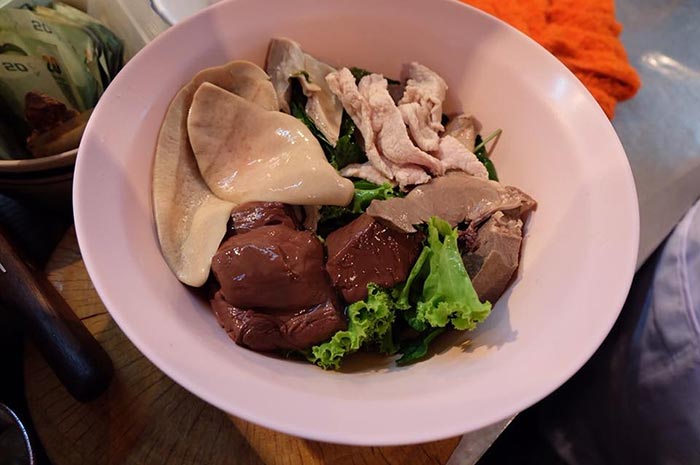 ร้านข้างทางเจ้าอร่อยในกรุงเทพฯ ร้านข้างทางเจ้าอร่อยในกรุงเทพฯ