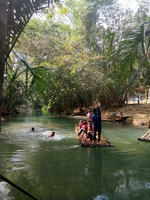 ล่องแพบ้านวังหอน ล่องแพบ้านวังหอน