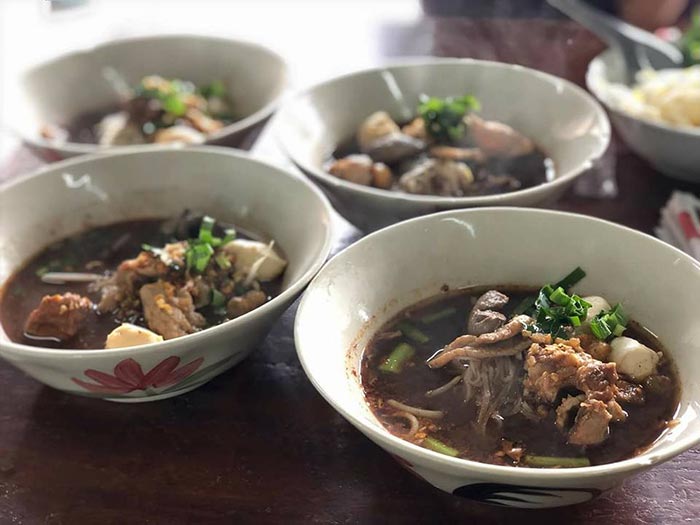 ร้านก๋วยเตี๋ยวริมน้ำ นนทบุรี ร้านก๋วยเตี๋ยวริมน้ำ นนทบุรี