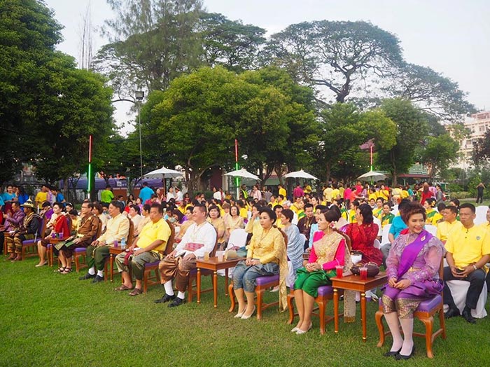 งานชุดไทย งานชุดไทย