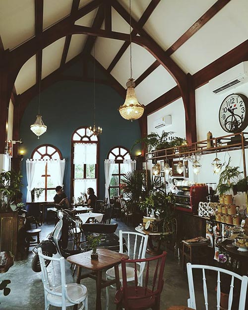 ร้านกาแฟอุดรธานี Under the Tree