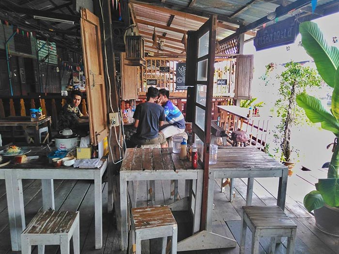 ตลาดหัวตะเข้ ตลาดหัวตะเข้