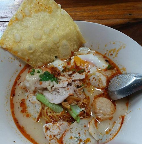 ตลาดหัวตะเข้ ตลาดหัวตะเข้