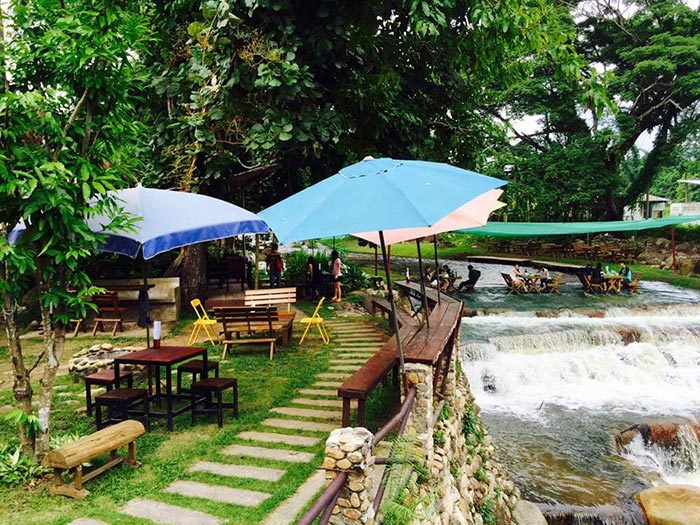 ร้านกาแฟริมน้ำ ร้านกาแฟริมน้ำ