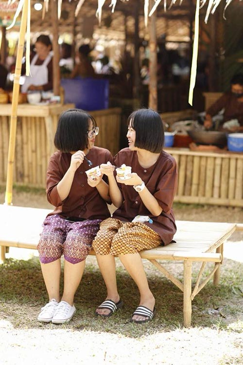 ตลาดทุบหม้อ ตลาดทุบหม้อ