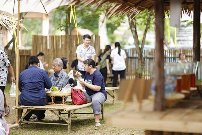 ตลาดทุบหม้อ ตลาดทุบหม้อ