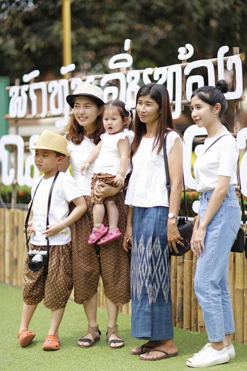ตลาดทุบหม้อ ตลาดทุบหม้อ