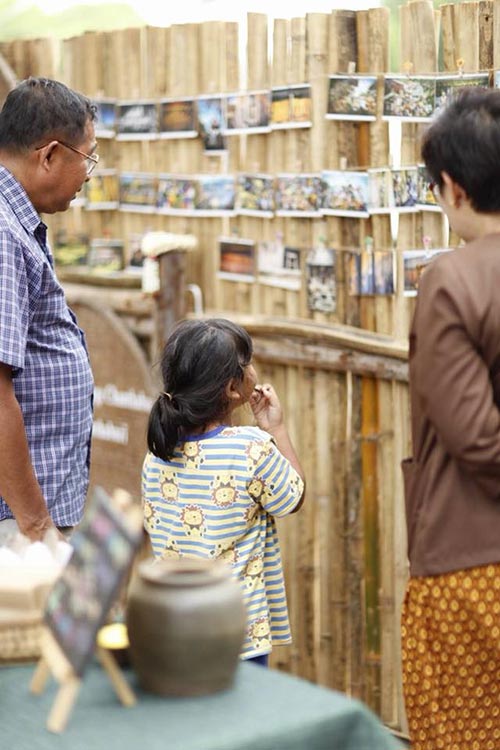 ตลาดทุบหม้อ ตลาดทุบหม้อ