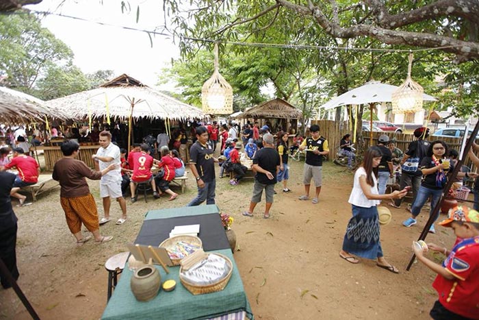 ตลาดทุบหม้อ ตลาดทุบหม้อ