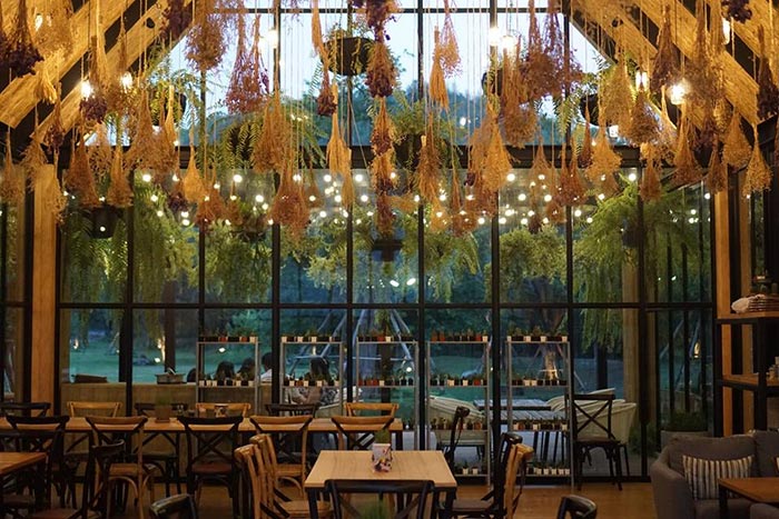 ร้านอาหารกาญจนบุรีสไตล์ฟาร์ม ร้านอาหารกาญจนบุรีสไตล์ฟาร์ม