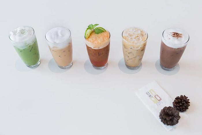 ร้านกาแฟ นั่งทำงาน ร้านกาแฟ นั่งทำงาน