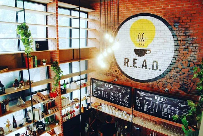 ร้านกาแฟ นั่งทำงาน ร้านกาแฟ นั่งทำงาน