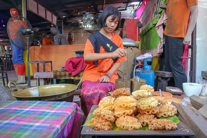 ตลาดโรงคั่ว ตลาดโรงคั่ว