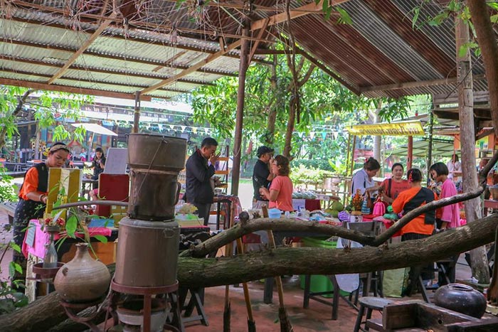 ตลาดโรงคั่ว ตลาดโรงคั่ว