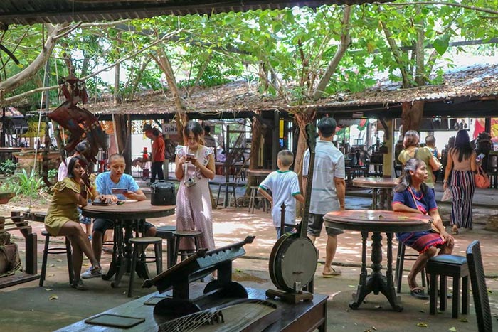 ตลาดโรงคั่ว ตลาดโรงคั่ว
