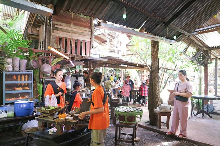 ตลาดโรงคั่ว ตลาดโรงคั่ว