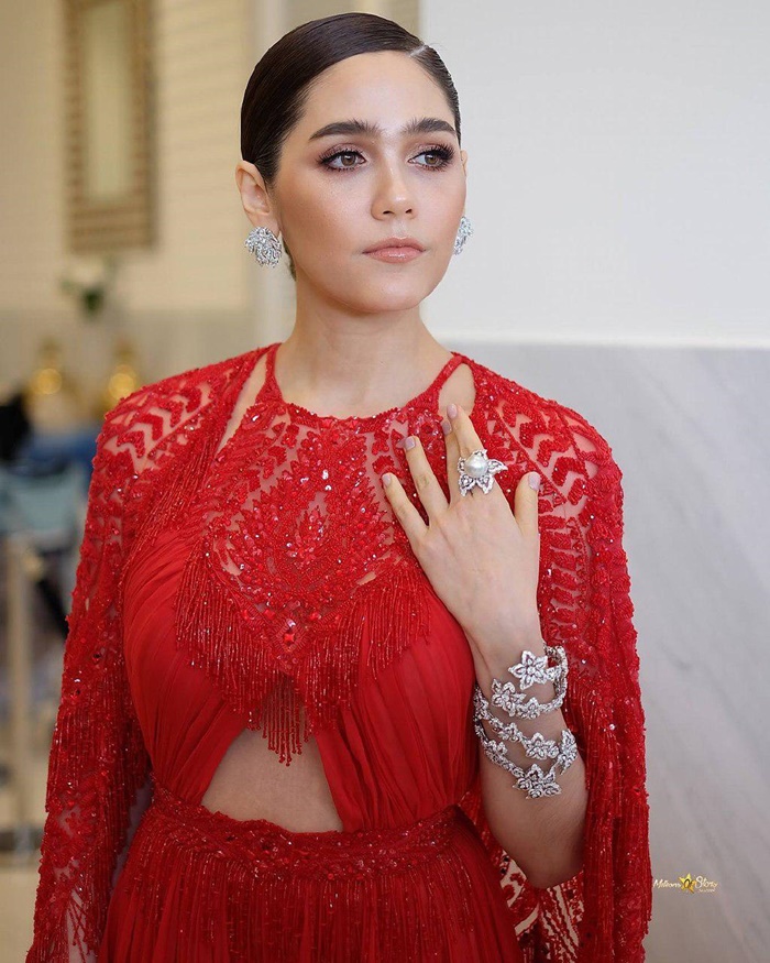 ชมพู่ อารยา ชมพู่ อารยา