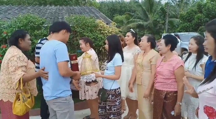 เจ้าสาวสู่ขอเจ้าบ่าว เจ้าสาวสู่ขอเจ้าบ่าว
