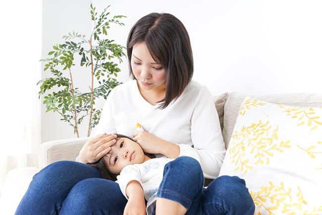 เด็กถูกเพื่อนแกล้ง เด็กถูกเพื่อนแกล้ง