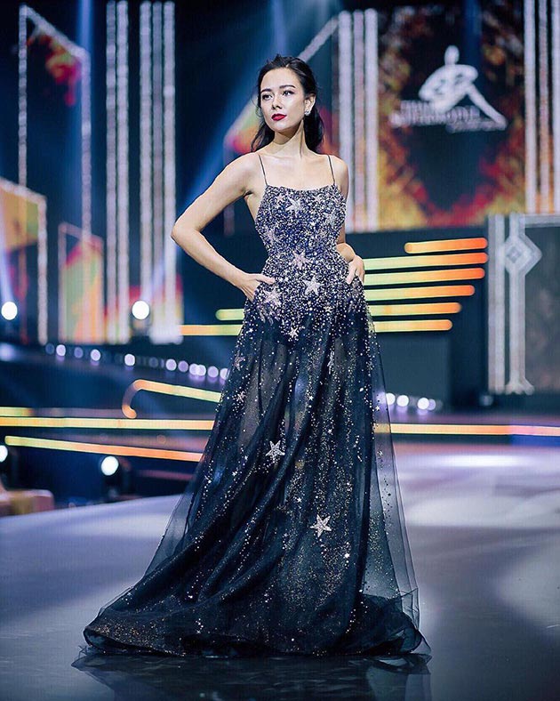 ชุดราตรี ชุดราตรี