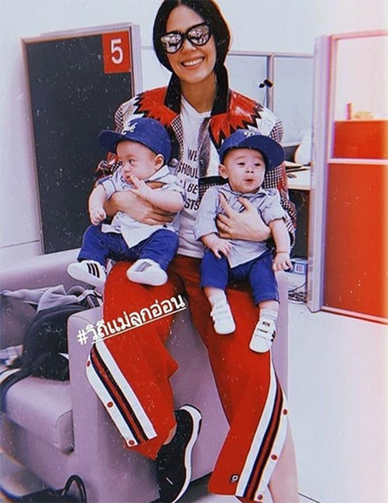 พายุ สายฟ้า พายุ สายฟ้า